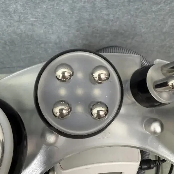 Body Cavitation Slimming System LW-202 3 In 1 - Picture 4 of 8